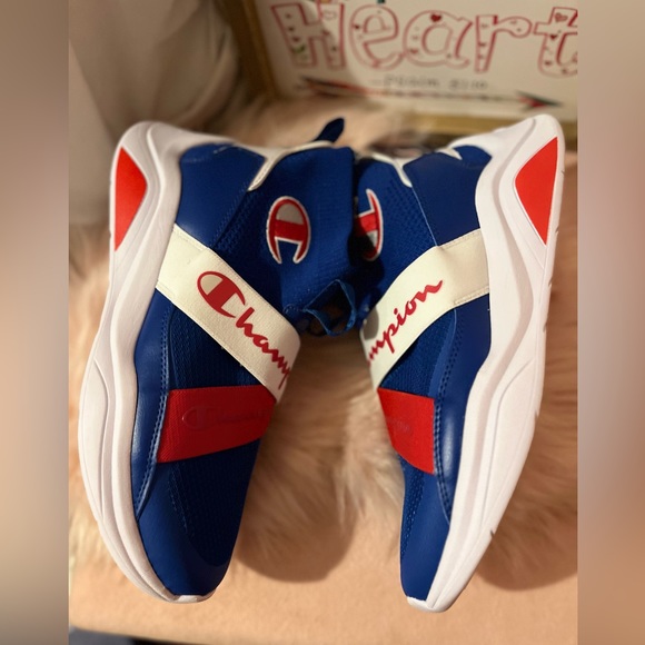 Champion Lady Legend - Picture 4 of 5